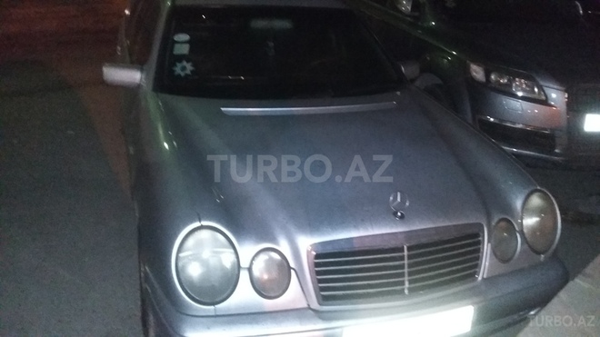 Mercedes E 240 1998, 123,850 km - 2.4 l - Bakı
