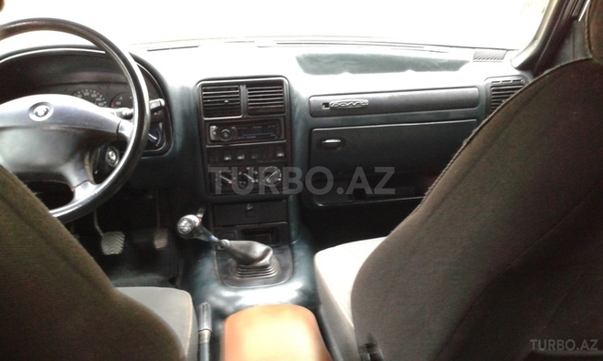 GAZ 31105 2005, 138,000 km - 2.3 l - Bakı