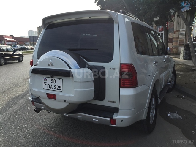 Mitsubishi Pajero 2008, 180,000 km - 3.0 l - Bakı