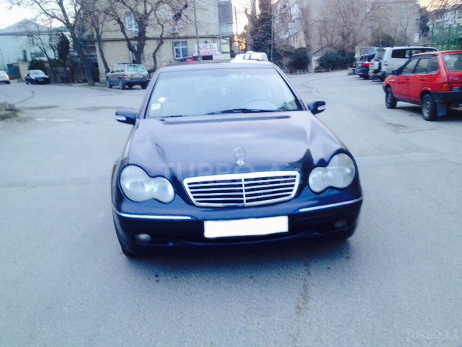 Mercedes C 240 2000, 207,000 km - 2.4 l - Bakı