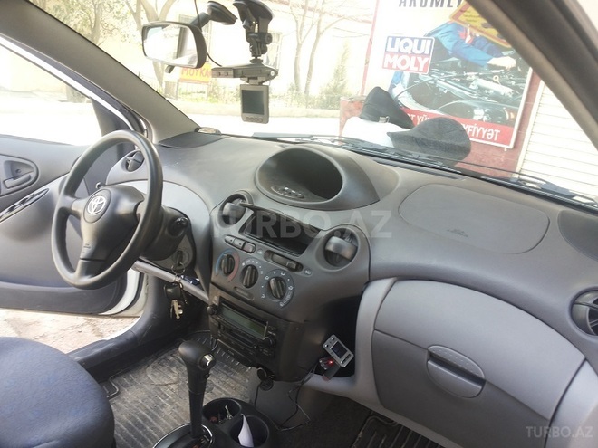 Toyota Vitz 2002, 150,000 km - 1.0 л - Bakı
