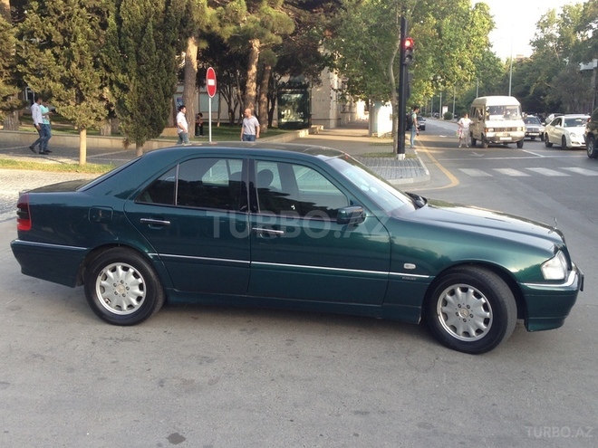 Mercedes C 180 1998, 261,000 km - 1.8 l - Bakı