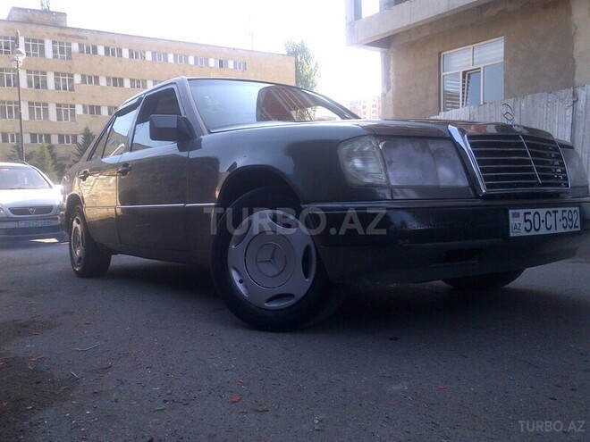Mercedes E 230 1991, 167,000 km - 2.3 л - Bakı