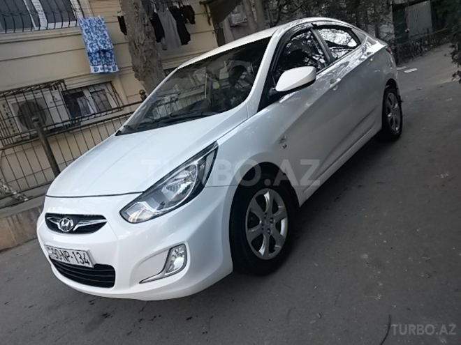 Hyundai Accent 2013, 75,000 km - 1.6 l - Bakı