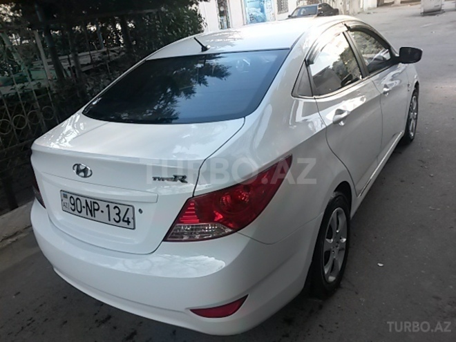 Hyundai Accent 2013, 75,000 km - 1.6 l - Bakı