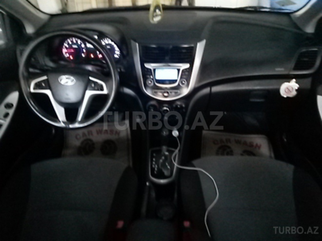 Hyundai Accent 2013, 75,000 km - 1.6 l - Bakı