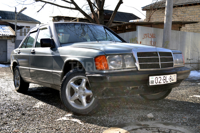 Mercedes 190 1990, 235,000 km - 2.0 l - İsmayıllı