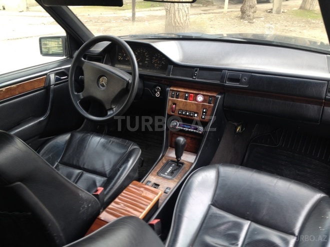 Mercedes E 250 1991, 500,000 km - 2.5 l - Bakı