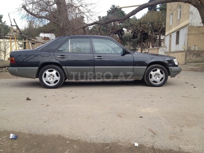 Mercedes E 250 1991, 500,000 km - 2.5 l - Bakı