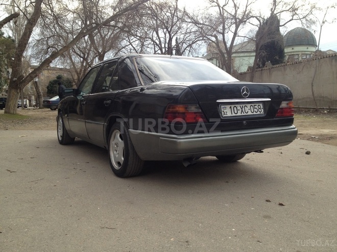 Mercedes E 250 1991, 500,000 km - 2.5 l - Bakı