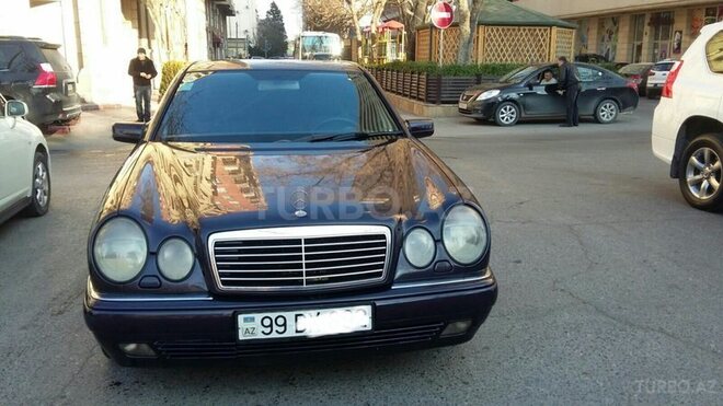 Mercedes E 200 1999, 314,000 km - 2.0 l - Bakı
