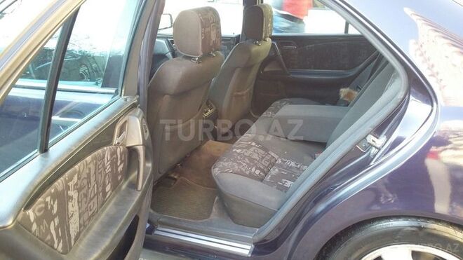 Mercedes E 200 1999, 314,000 km - 2.0 l - Bakı