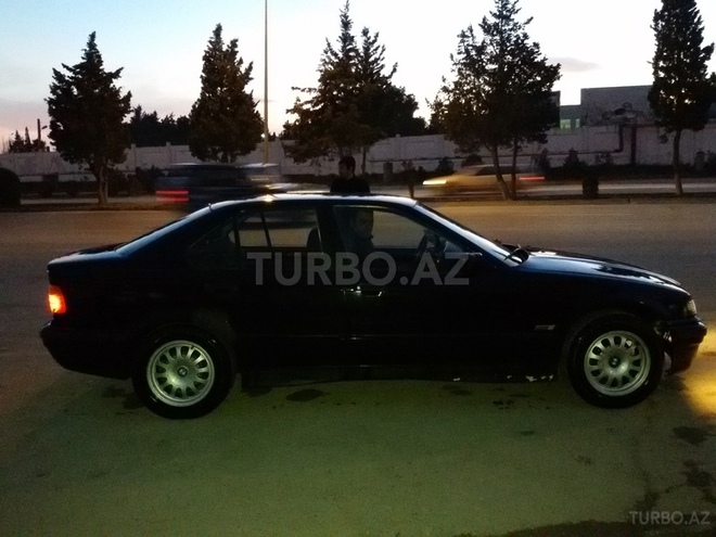 BMW 318 1994, 2,150,000 km - 1.8 l - Sumqayıt