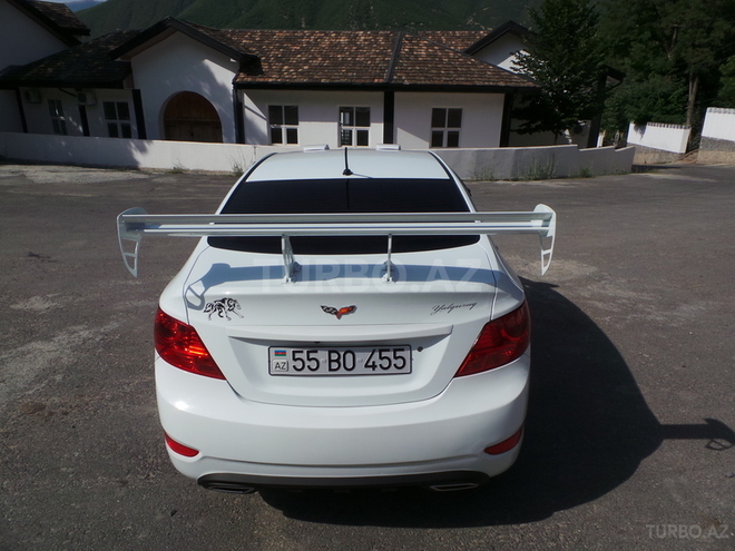Hyundai Accent 2011, 84,000 km - 1.6 l - Şəki