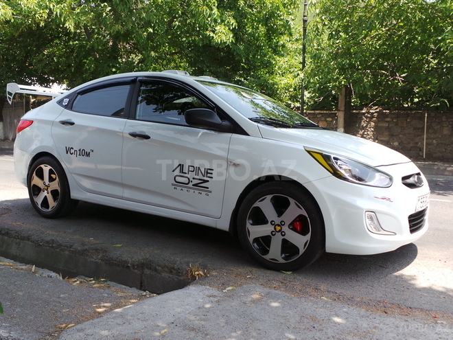 Hyundai Accent 2011, 84,000 km - 1.6 l - Şəki