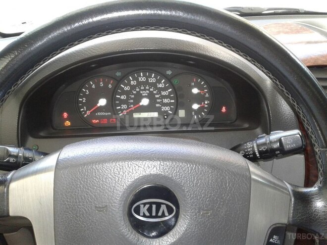 Kia Sorento 2004, 388,000 km - 2.5 л - Qax
