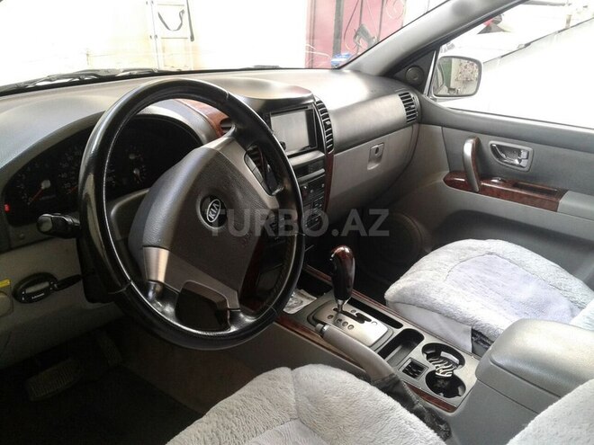 Kia Sorento 2004, 388,000 km - 2.5 л - Qax
