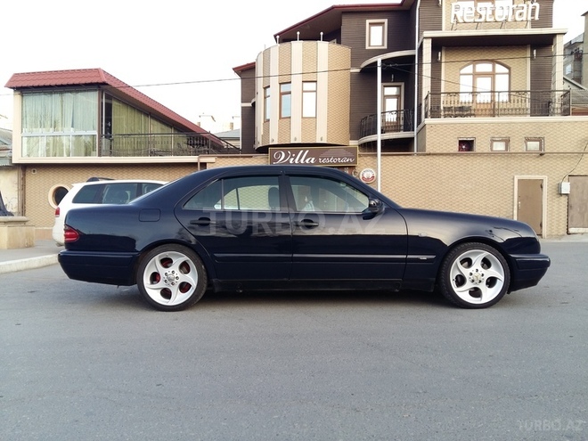 Mercedes E 240 1998, 364,100 km - 2.4 l - Bakı