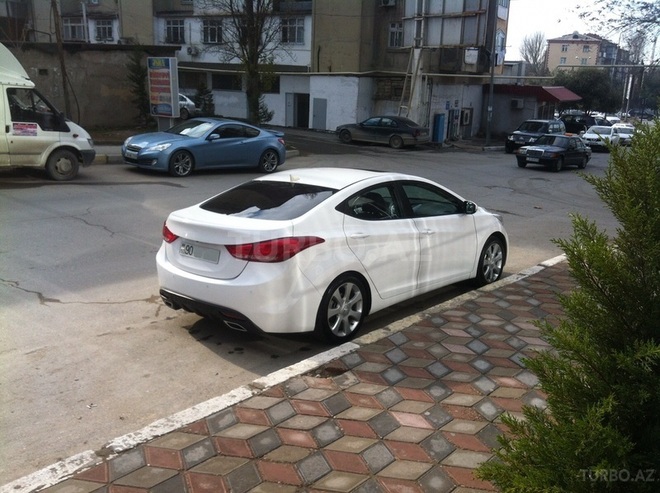 Hyundai Elantra 2011, 115,000 km - 1.8 l - Bakı