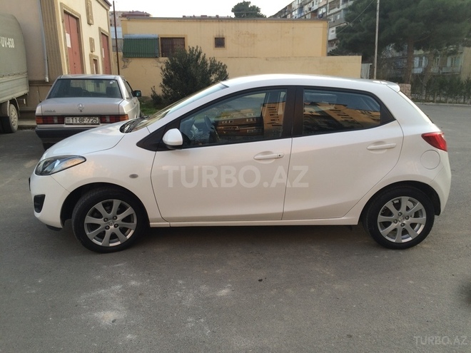 Mazda 2 2010, 97,000 km - 1.5 l - Bakı