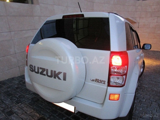 Suzuki Grand Vitara 2008, 86,400 km - 2.4 l - Bakı
