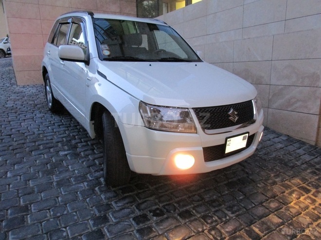 Suzuki Grand Vitara 2008, 86,400 km - 2.4 l - Bakı