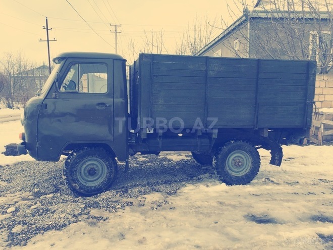UAZ 3303 1984, 78,900 km - 2.4 l - Xudat