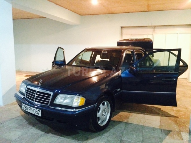 Mercedes C 200 1997, 263,000 km - 2.0 l - Bakı