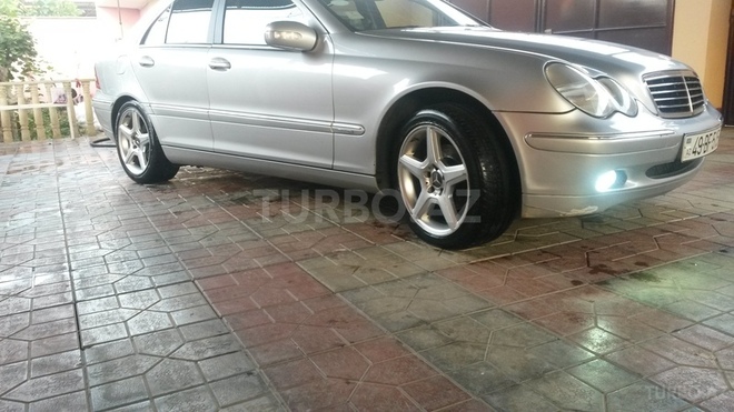 Mercedes C 180 2002, 223,000 km - 1.8 л - Bakı