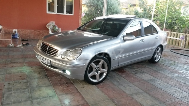 Mercedes C 180 2002, 223,000 km - 1.8 л - Bakı