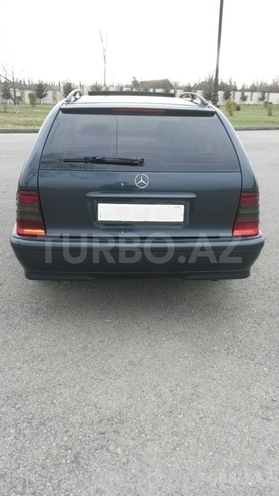 Mercedes C 220 2000, 260,000 km - 2.2 l - Bakı