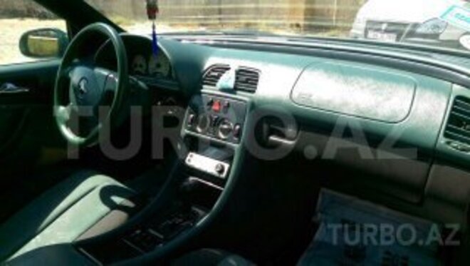 Mercedes E 230 1998, 10,000 km - 0.3 l - Bakı