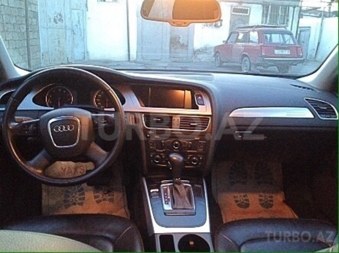 Audi A4 2009, 120,000 km - 2.0 l - Bakı