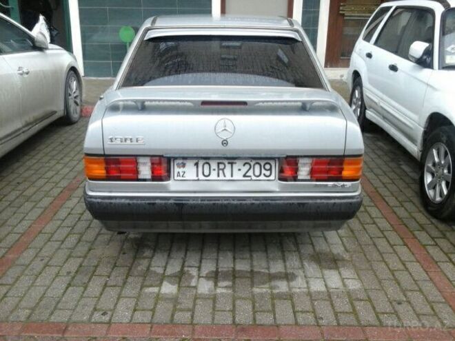 Mercedes 190 1992, 204,000 km - 2.0 л - Bakı