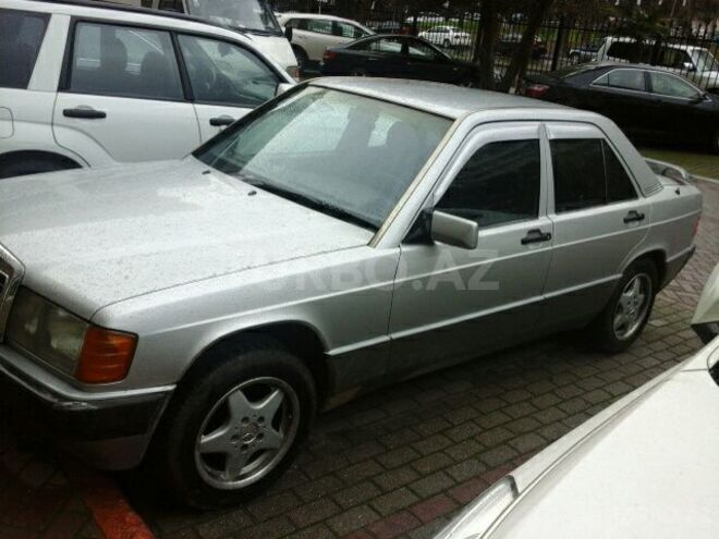 Mercedes 190 1992, 204,000 km - 2.0 л - Bakı