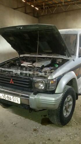 Mitsubishi Pajero 1996, 300,000 km - 2.8 l - Bakı