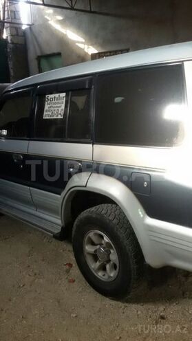 Mitsubishi Pajero 1996, 300,000 km - 2.8 l - Bakı