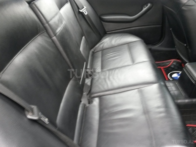 BMW 320 1999, 265,000 km - 2.0 л - Bakı