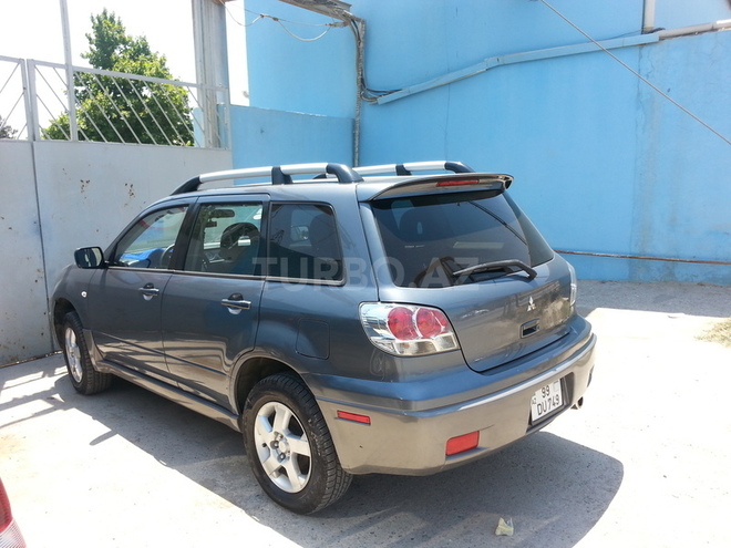 Mitsubishi Outlander 2002, 137,200 km - 2.4 l - Bakı