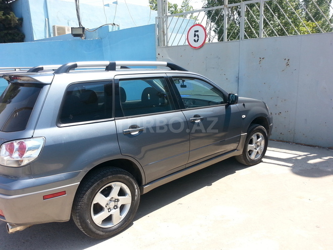Mitsubishi Outlander 2002, 137,200 km - 2.4 l - Bakı