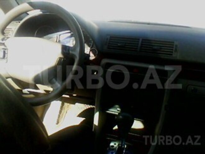 Audi A4 2002, 105,000 km - 0.3 l - Bakı