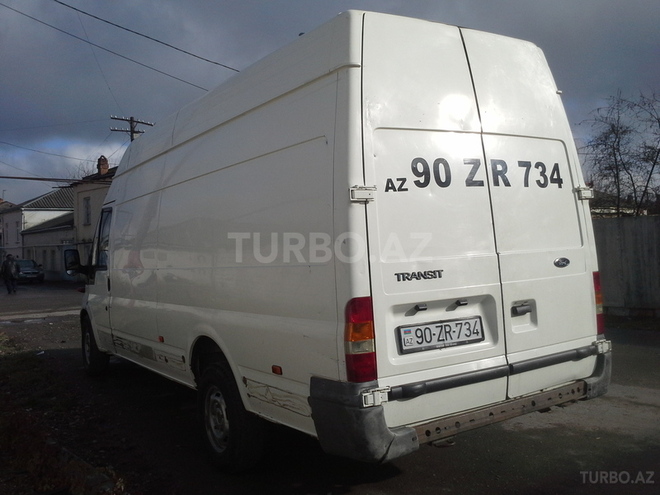 Ford Transit 2005, 436,000 km - 2.4 l - Quba