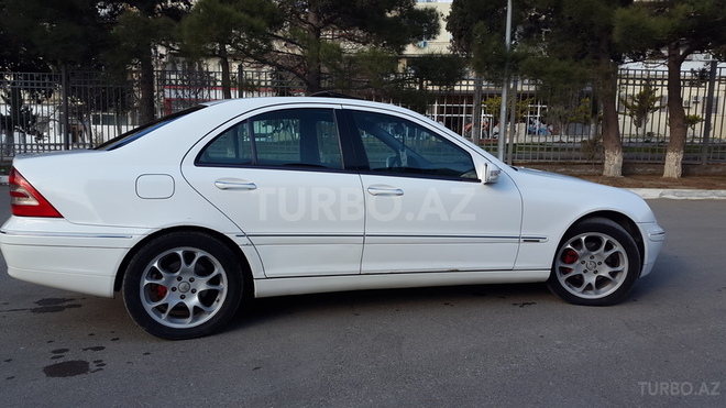 Mercedes C 200 2001, 250,000 km - 2.0 l - Bakı