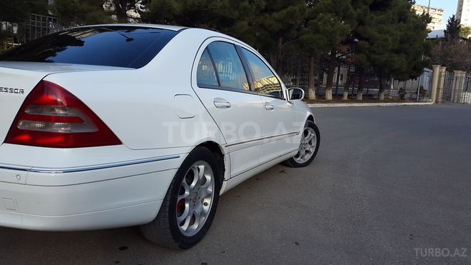 Mercedes C 200 2001, 250,000 km - 2.0 l - Bakı