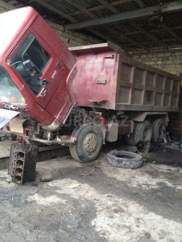 HOWO Sinotruk 2007, 244,345 km - 9.5 l - Xaçmaz