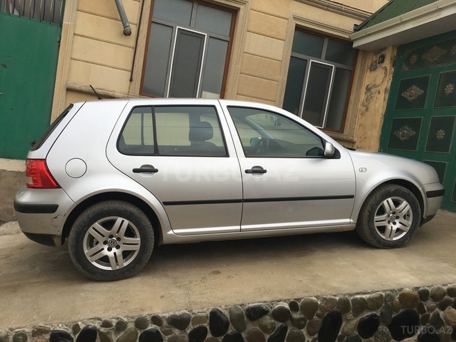 Volkswagen Golf 2001, 195,000 km - 1.6 l - Bakı