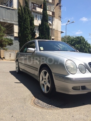 Mercedes E 240 2000, 214,000 km - 2.6 l - Bakı