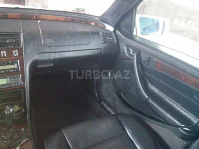 Mercedes C 240 2000, 124,000 km - 2.4 l - İmişli