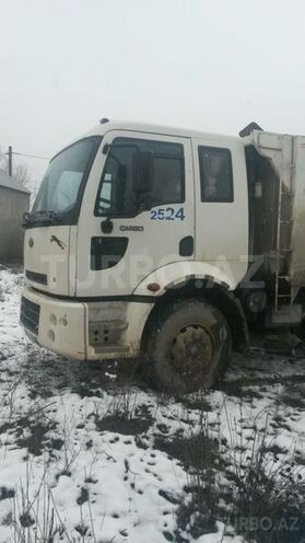 Ford Cargo 2006, 320,000 km - 0.3 l - Mingəçevir