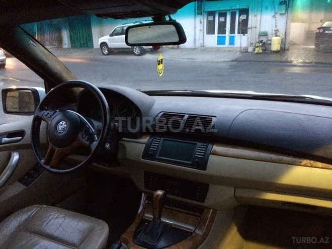 BMW X5 2001, 380,000 km - 4.4 л - Bakı